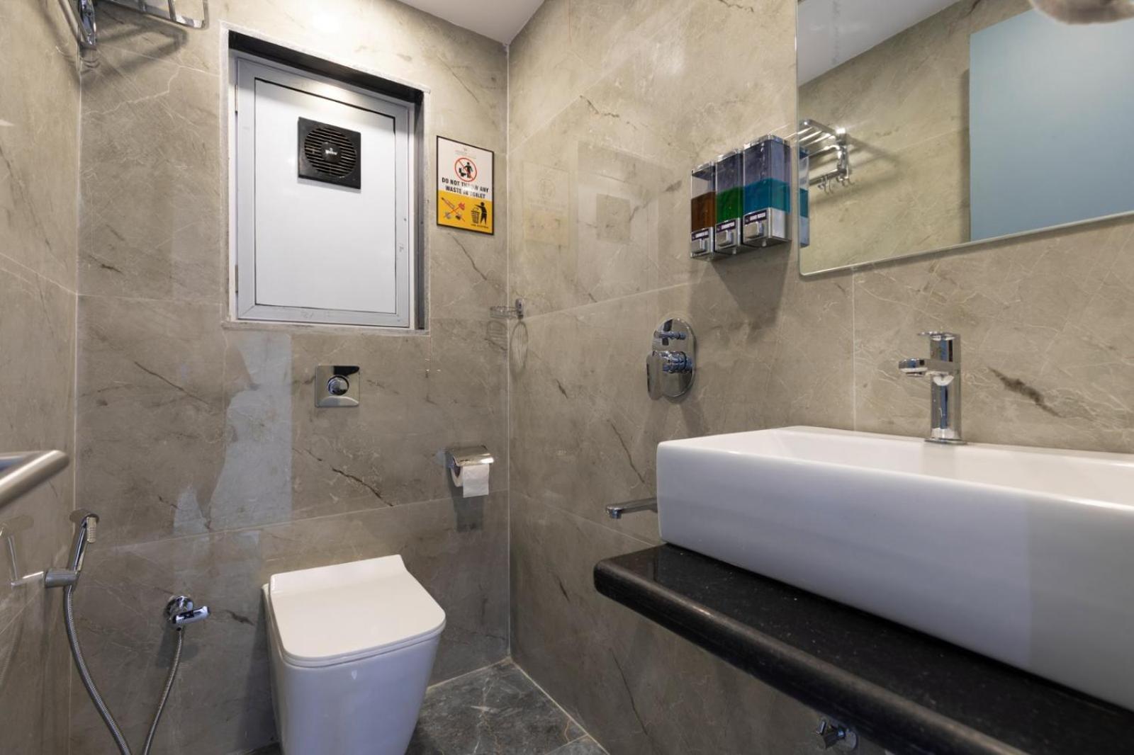 Hotel Windsor Castle 뭄바이 외부 사진