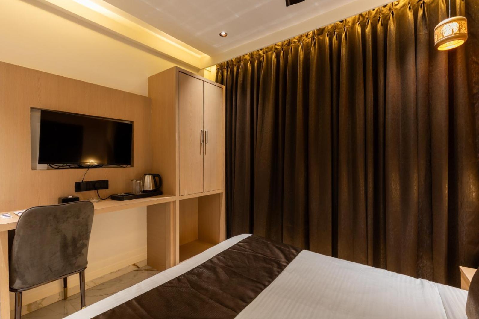 Hotel Windsor Castle 뭄바이 외부 사진