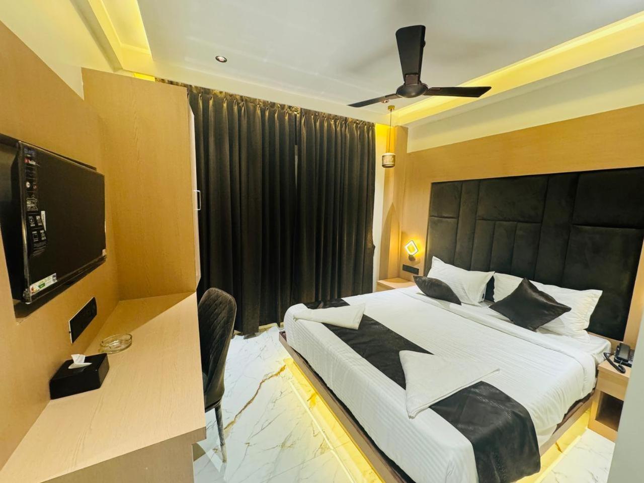 Hotel Windsor Castle 뭄바이 외부 사진